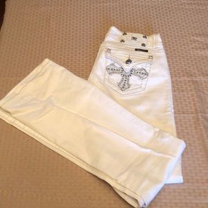White miss me jeans
